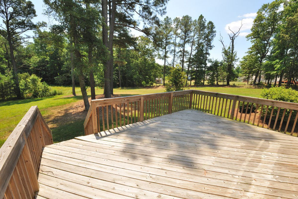 advantages of softwood decking